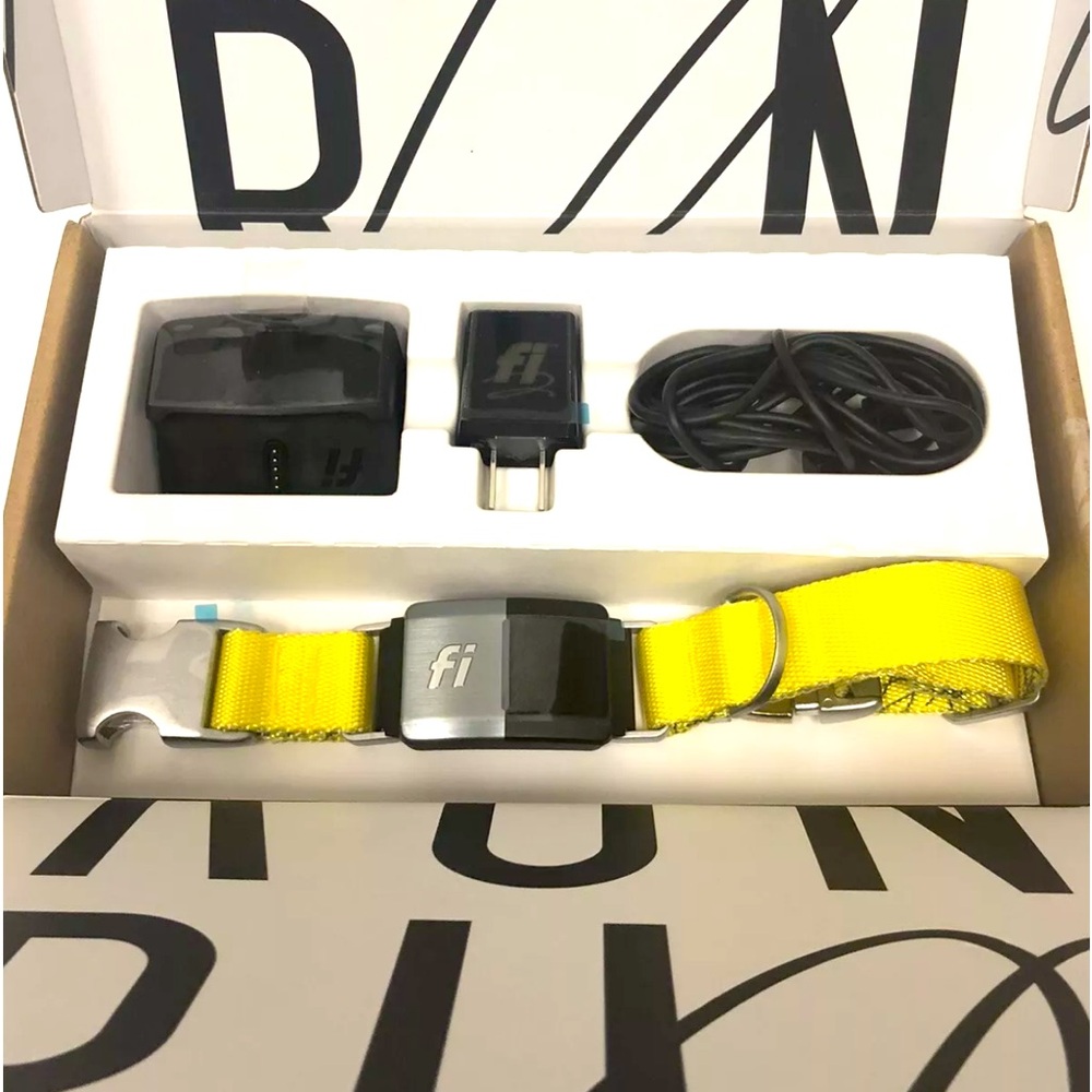 Fi Dog Collar Series 1 Yellow (Small) F1-MBUA-YL-S Open Box